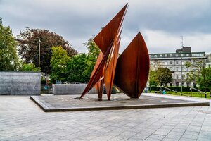 Galway-Hooker-Monument-Galway-Visit-Galway.jpg